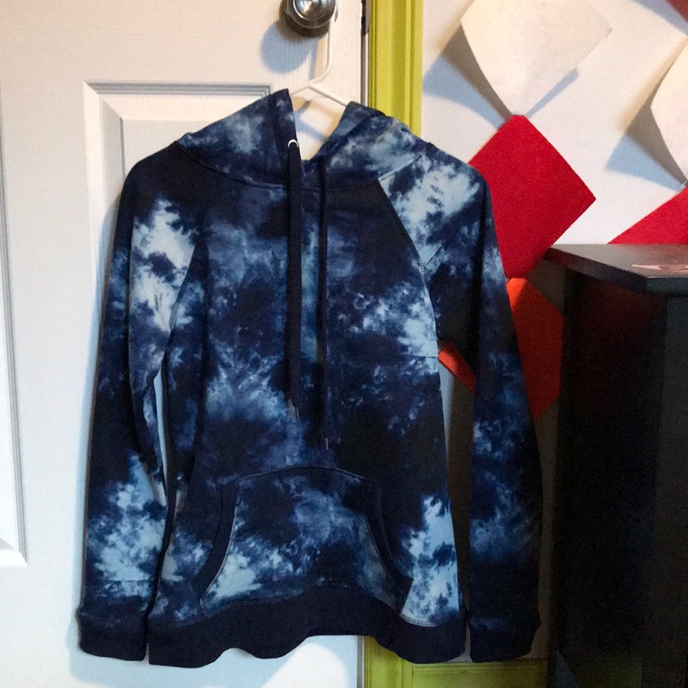 Girls sweater